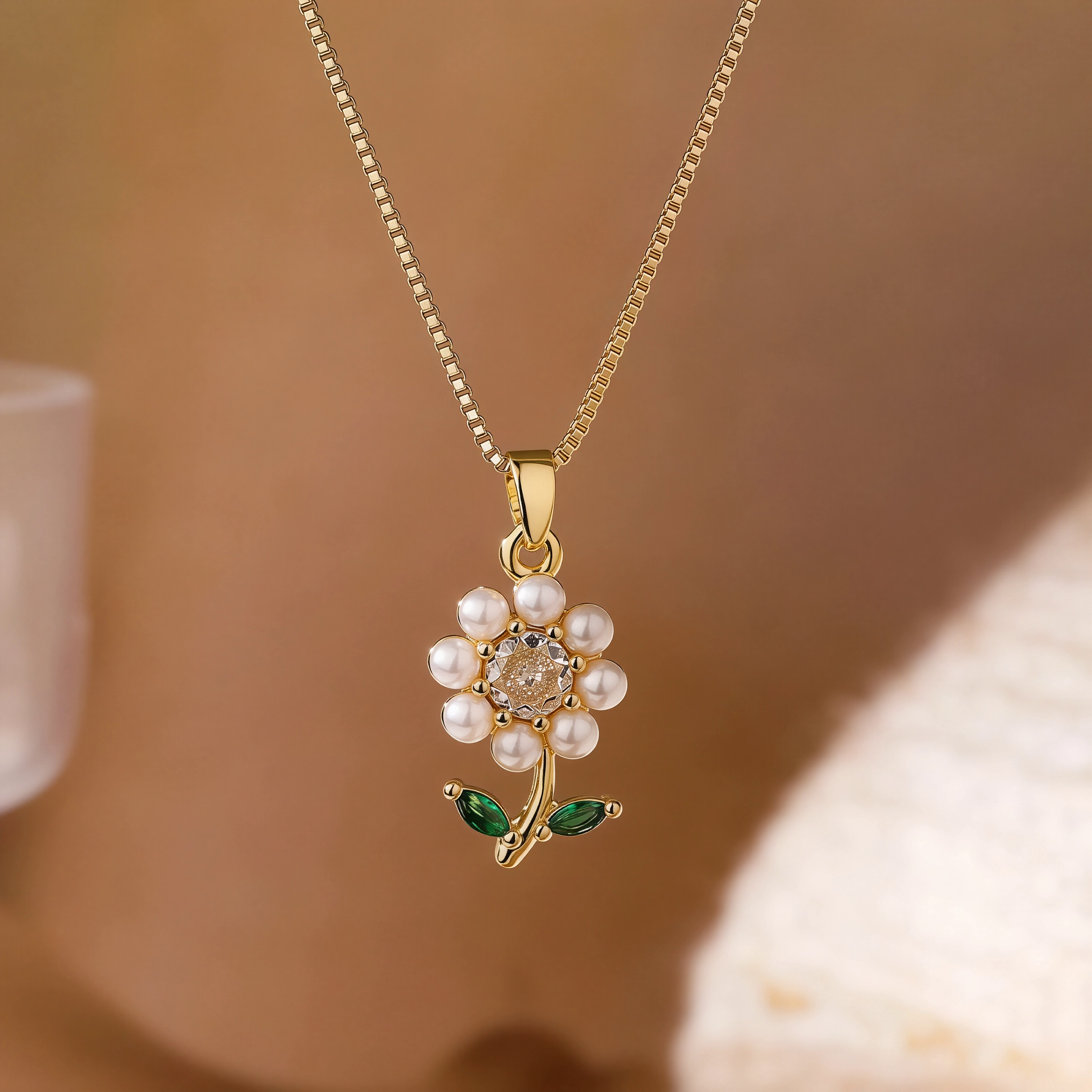Rosa zircon flower necklace, gold plated
